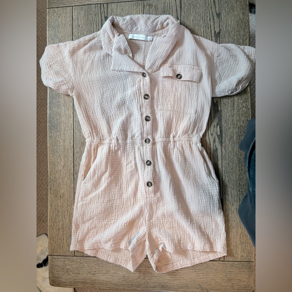 Bishop and Young Emerson women’s Romper size medium. - Picture 3 of 9